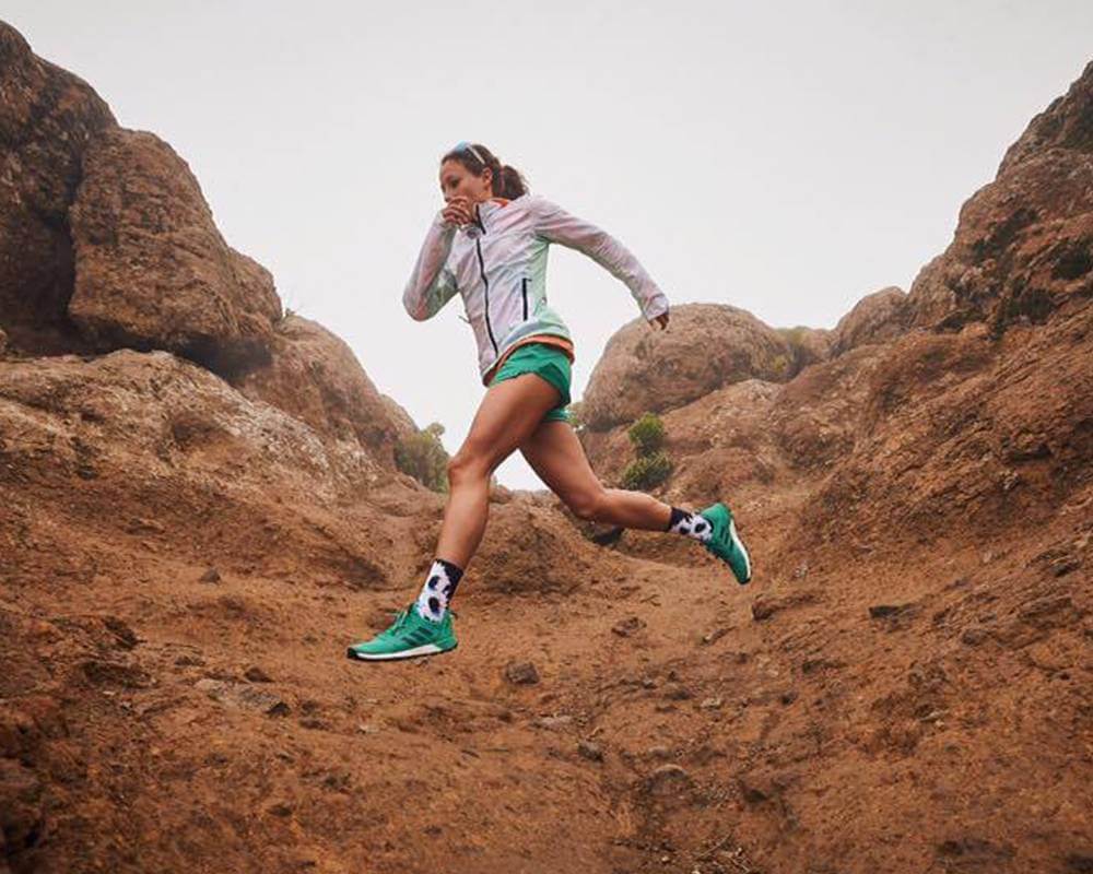 Claudia Schroegel Mountain Jogging