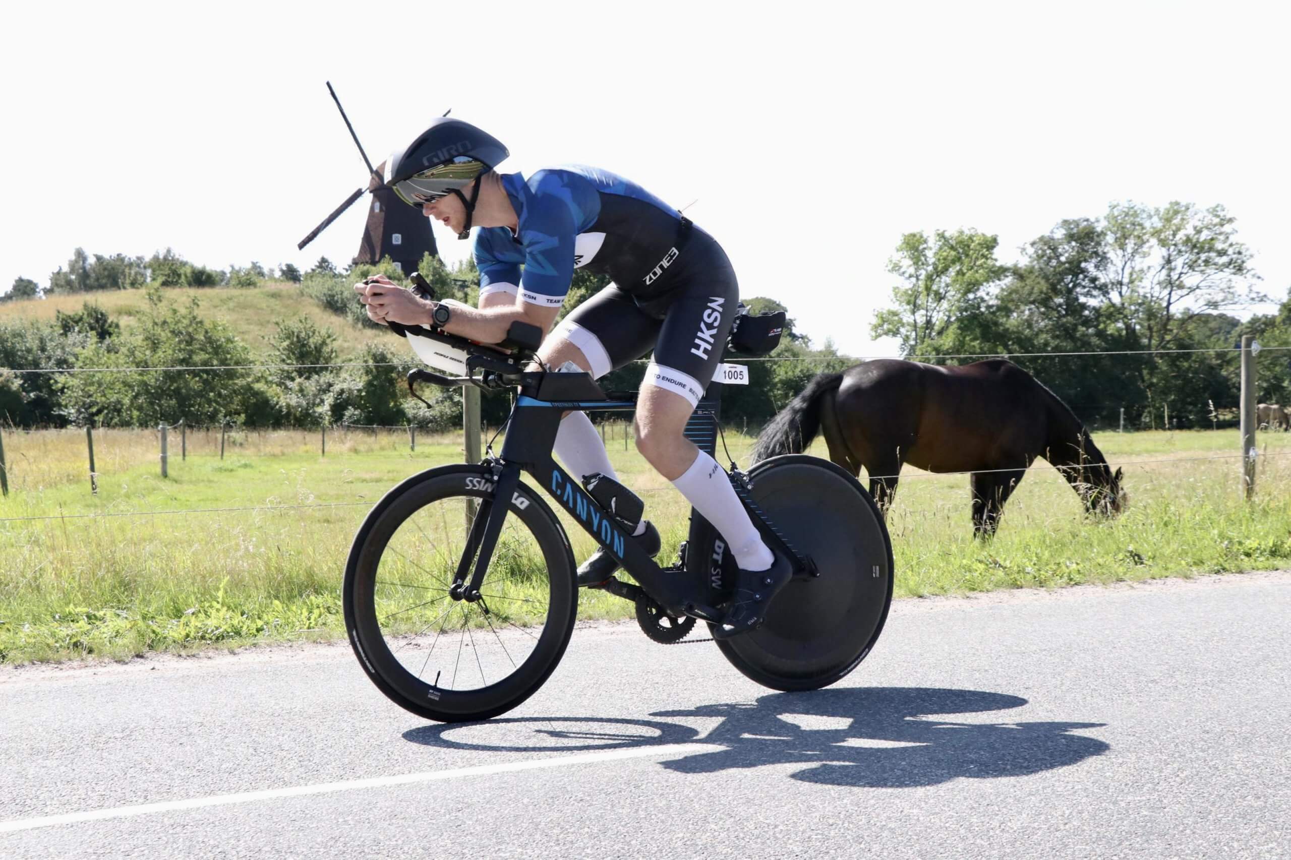 Jamie Watt Cycling during a triathlon